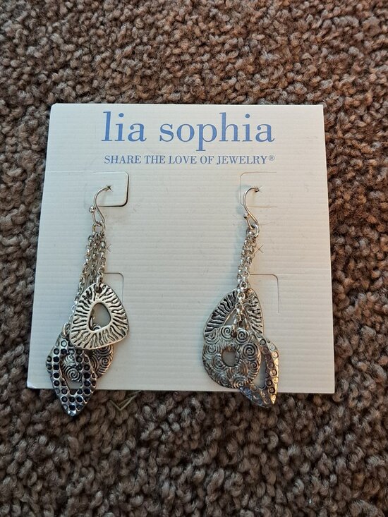 Lia Sophia Jewelry - Lia Sophia "LOOPHOLE" silver-tone drop earrings,In Box